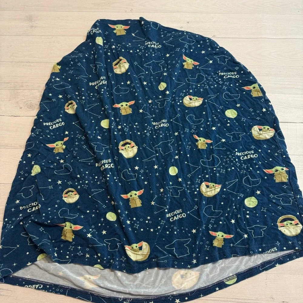 Milk‎ Snob x Star Wars multiuse cover baby Yoda